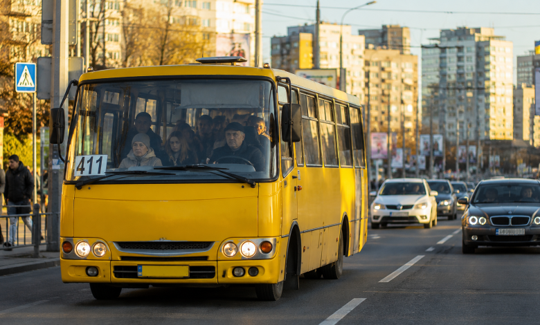 Маршрутка №411 у Києві
